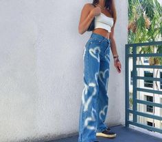 Swag Fits, Baggy Jeans For Women, 2021 Outfits, Festival Mode, Denim Pants Fashion, Vintage Mom Jeans, Vintage Mom, Trendy Jeans, Jean Vintage