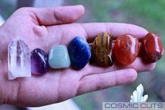 Reiki crystals are becoming more and more common amongst the reiki community because they can help to support deeper healings & cleanse and balance the chakras. Orange Front Doors, Feng Shui Energy, Chakra Healing Crystals