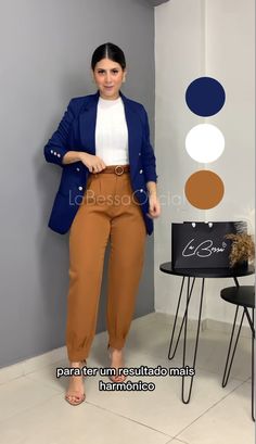 Outfit Curvy Elegante, Brown Blazer Outfits For Women, Fall Colors Outfits, Blue Blazer Outfits For Women, Smart Casual Work Outfit Women, Petite Style Outfits