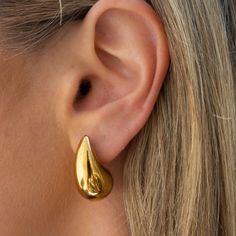 Large Gold Teardrop Earrings Length: approx. 1 inch 18K Gold Plated Stainless Steel Water Resistant Gold Earrings Chunky, Chunky Gold Jewelry Earrings, Gold Chunky Jewelry, Christian Wishlist, Gold Chunky Earrings, Chunky Gold Earrings, Large Gold Earrings, Gold Teardrop Earrings, Teardrop Earrings Gold