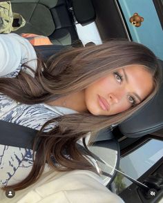 Tabitha Swatosh Hair, Rambut Brunette, Black Hair Balayage, Summer Highlights, Brown Hair Looks, Brown Hair Inspo, Brunette Hair With Highlights, Natural Highlights, Brunette Balayage Hair