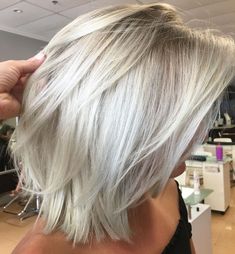 Lob Haircut For Thin Hair Short White Hair, Blonde Lob, Modern Haircuts, Lob Haircut, White Blonde, Haircuts For Fine Hair, Cool Haircuts, White Hair