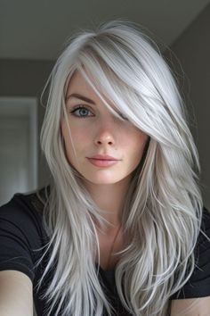 83+ Silver Hair Color Ideas for a Breathtaking Look! Two Tone Hair Color Ideas, Two Tone Hair Color, Silver Hair Color Ideas, Long Silver Hair, Silver White Hair, Two Tone Hair, Silver Haired Beauties, Grey Hair Transformation, Grey White Hair