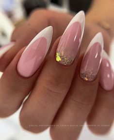 French Nail Designs Almond Shape, French Tip Stiletto Nails, French Nails Almond, Stilleto Nails Designs, Multicolored Nails, Unghie Sfumate, Milky Nails, Casual Nails