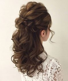 Less top poof, like the relaxed look though Soft Wedding Hair, Down Curly Hairstyles, Mother Of The Groom Hairstyles, Wedding Hair Half, Victorian Hairstyles, Mother Of The Bride Hair, Wedding Hairstyles Half Up Half Down, Half Updo, Wedding Hair Inspiration