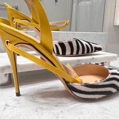 Jennifer Chamandi Designer Shoes. Size 37. Real Calf Fur And Leather. New In Box Slingbacks, Jennifer Chamandi, Shoe Makeover, Shoes Heels Classy, Cute Shoes Heels, Heels Classy, Yellow Shoes, Gorgeous Shoes, Fabulous Shoes