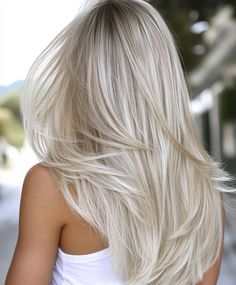 51 Platinum Blonde Hair Color Ideas for a Fresh New Look - Page 14 of 17 - The Fusion Feed Vanilla Platinum Blonde Hair, Platinum Blonde Hair Balayage, Creamy Vanilla Blonde Hair, Highlights For Long Hair, Platinum Blonde Hair Color Ideas, Vanilla Blonde, Platinum Blonde Balayage, Platinum Highlights, Soft Balayage