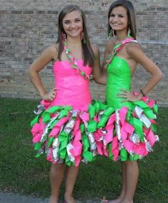 30 Cute Duct Tape Dress Ideas | 101 Duct Tape Crafts so want to do this with someone someday Duct Tape Flowers