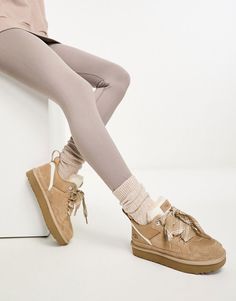 Ugg Sneakers Women, Ugg Lowmel Styled, Ugg Lowmel Sneaker Outfit Ideas, Uggs Sneakers Outfit, Ugg Sneakers Outfit, Ugg Lowmel Outfit, Uggs Low, Ugg Trainers, Uggs Sneakers