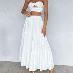 The One's You Love Set White In Size Small. Never Worn Before But No Tags. No Longer Sold Online! White Strapless Top, Pink Maxi Skirt, Long Flowy Skirt, Maxi Skirt Set, Skirts White, Embellished Skirt, White Maxi Skirts, Costume Inspo, Long Denim Skirt