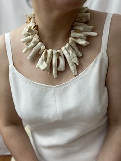 Natural white Coral sticks with 24K gold-plated beads White Coral Necklace, Resin And Clay, Water Gems, Summer Jewelry Trends, Coral Fashion, Coral Art, Original Necklace, Natural Gemstone Necklace, Jewelry Design Inspiration