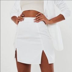 Size Us 6 /Uk 10/ Eur 38 White Mini Skirt With Small Slits Zipper Encloser Nwt Summer Bottoms With Split Hem For Day Out, Casual Stretch Skirt With Split Hem, Casual White Split Bottoms, White Fitted Bottoms With Split Design, Fitted White Bottoms With Split Design, White Skirt With Split Design, Bottoms With Split Design And Hem For Day Out, Trendy Fitted Skirt With Split Hem, Fitted Pencil Skirt With Split Design For Spring