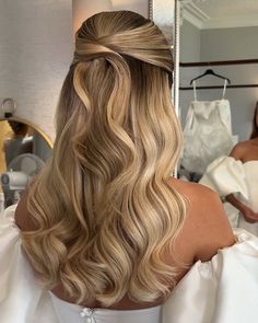 Bridal Hair • Hairstylist • Wedding Hair specialist on Instagram: "The hair of dreams 🕊️💭    Here’s what I used to create @zoehague ‘s wedding day hair -   Blow dry using @cloudninehair Airshot pro with @redken Frizz Dismiss 👈🏼 game changer!   Extensions - We added 2 rows of Clip-ins, which I cut shorter to give a layered effect & that extra thickness.  This was ontop of Zoe’s nano bonds from @beauty_worksonline   Styling tool - @cloudninehair The Wide Iron to give the gorgeous soft curl   Products -  @schwarzkopfpro (various products)  @bedheadbytigi - Masterpiece  @colorwowhair - Style on Steroids  @colorwowhair - Xtra mystical shine spray   #weddinghair #weddingdayhair #weddinghairlook #weddinghairstyle #halfuphairstyle #halfuphalfdownhairstyle #halfuphalfdown #weddinghairstyles #br Blow Dry Bridal Hair, Curl Hair Wedding, Hair Clip Wedding Hair Down, Low Maintenance Wedding Hair, Long Extensions Hairstyles, Wedding Hair Down With Curls Medium, Curled Hair Down Wedding, Half Up Bridal Hair Brunette, Chic Formal Hairstyles