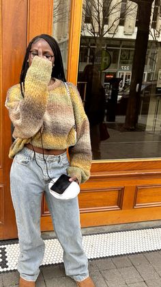 winter outfits black girl inspo nyc Preppy Winter Outfits Blackgirl, Sweater Outfit Ideas For Women, Chill Outfits Fall, New York Winter Fashion Black Women, Put That S On Outfits, Fall Outfit Baddie, Urban Winter Outfits, Nyc Winter Fashion Black Women, Outfits Inspo Black Women