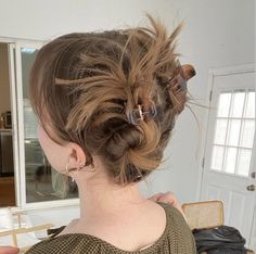 A Messy Bun, Work Hairstyles, Cut My Hair, Hair Inspo Color, Aesthetic Hair