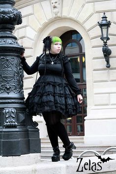 80s Goth Fashion, Plus Size Goth Fashion, Cybergoth Style, Goth Outfit Ideas, Goth Gf, Goth Outfit, Alchemy Gothic