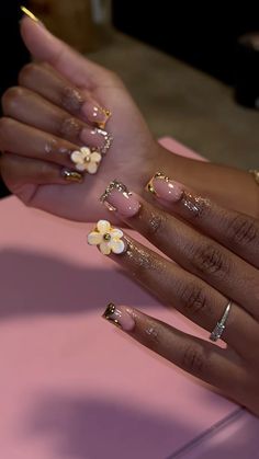 Short Nails Idea Black Women, Hardest Nail Designs Ever, Cute Nail Inspo 2024, Short Duck Nails Fall, Birthday Classy Nails, Cute Nail Ideas Black Women, Short Junk Nail Designs Square, Baddie Birthday Nails Capricorn, Cute Medium Nails Ideas