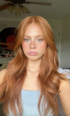 Harley Haisley, influencer, ginger girl Ginger Model Woman, Ginger Gloss Hair, Ginger Haircut Ideas, Cute Hairstyles For Redheads, Very Light Ginger Hair, Strawberry Blonde Model, Ginger Hair Natural Redhead, Ginger Hair Color Dye, Natural Looking Ginger Hair