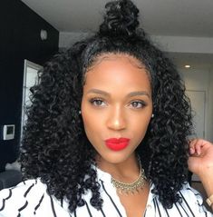 Flexi Rod Curls, Down Curly Hairstyles, Leda Muir, Curly Weave Hairstyles, Make Up Tools, Brazilian Hair Weave, Scene Hair, Permed Hairstyles