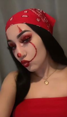 Baddie Halloween Makeup Looks, Halloween Make Up Pretty, Baddie Halloween Makeup, Hallowen Ideas Makeup, Last Min Halloween Costumes, Nem Halloween Makeup, Clown Face Makeup