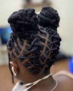 Kids Dreads, Short Dreadlocks Styles, Dreads Styles For Women, Loc Hairstyles, Beautiful Dreadlocks, Short Locs Hairstyles, Faux Locs Hairstyles, Dreadlock Style, Dreadlock Styles