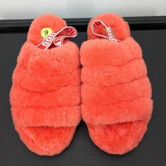 Flaws: Has A Minor Pilling In The Front (Shown In The Photos). Overall, In Great Condition. Material: Fur Lamb Features: Open Toe Slip On Warm, Comfy, Edgy, Loungewear, Logo Winter, Fall, Spring Solid Imported Hand Clean Size: Womens 9 Shoes Size 9 In Heel 1.5 In Height 5.25 In Condition: New With Defects New With Tags, It Has Never Been Used Before. Note: Color Variation Due To Camera Lighting. Please Review The Photos Before Purchasing. Any Additional Questions, Message Me. Thank You. Fuzzy Slipper Sandals, Fluffy Slip-on Comfortable Slippers, Ugg Fluff Yeah Slides Pink, Ugg Slides, Winter Faux Fur Slip-on Slippers, Fluffy Faux Fur Slip-on Slippers, Slides Sandals, Womens Slides, Clean Hands