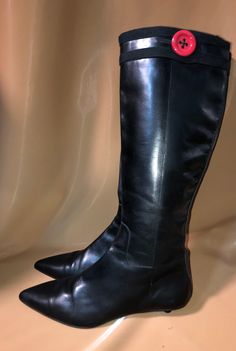 Black leather kitten heel boots with side zip closure/ black leather long boots Make: Paul Smith Size 37, 4UK Excellent condition! Please ask if you have any questions. Items are shipped via recorded mail in 1-3 business days after payment has been received.  Delivery times may vary: EU countries -  5 to 15 business days, all other countries - 10 to 25 business days  #paulsmith #paulsmithboots #90skittenheelboots #paulsmithshoes Black Leather Long Boots, Long Black Leather Boots, Paul Smith Shoes, Button Boots, Womens Booties, Kitten Heel Boots, Boots Vintage, Eu Countries, Grey Boots