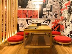 Restaurant Booth Seating, Japanese Restaurant Interior, Japanese Restaurant Design, Anime Coffee, Cafe Japan, Restaurant Booth, Tokyo Restaurant, Noodle Bar, Japanese Room