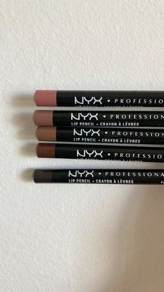 Lip Liner Nyx Nyx Brown Lip Liner, Lip Liner Combo, Vanilla Body Spray, Wet N Wild Eyeshadow, Nyx Lip Liner, Nyx Lip, Lip Liners, Christmas Board, Face Makeup Tutorial