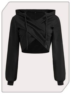 Edgy Modern Outfits, Assassin Clothes Women, Assasin Outfits Women, Cool Crop Tops, Tech Wear Women, Spy Clothes, Cropped Hoodie Outfit, Edgy Clothes, Black Crop Hoodie