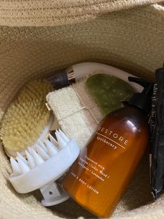 Hygiene Aesthetic, Elsie Silver, روتين العناية بالبشرة, Pretty Skin, Hand Body Lotion, Healthy Lifestyle Inspiration, Body Skin, Clean Beauty