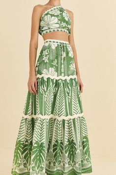 Shop the Off-White Macaw Elegance Maxi Skirt at FARM Rio. Get free shipping on orders over $50 + free returns. 15% off 1st purchase w/ FARM15. Click here! Print Development, Bday Dress, Honeymoon Wear, Print Maxi Skirt, Style Finder, Boho Chic Outfits, Busy Schedule, Swimwear Dress, Printed Maxi Skirts