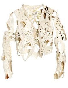 Martin Margiela Artisinal - sandals assembled as a jacket Textiles Fashion, Martin Margiela, Fashion History, Creative Fashion, Fashion Details, Cut Outs, Couture Fashion