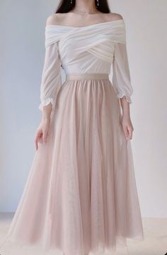 Dress Outfits Korean Style, Dress Outfits Winter, Simple Fulani Braids, Classy Elegant Wedding Dress, Wedding Dress Classy, Dress Classy Elegant, Classy Elegant Wedding, Fairytale Wedding Dress, Ethereal Wedding Dress