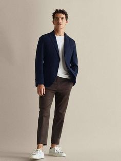 Outfits Primavera Hombre, Navy Blazer Outfits, Sport Jacket Men, Mens Casual Outfits Summer, Smart Casual Men, Cool Outfits For Men, Formal Shirts For Men, Men Fashion Casual Outfits