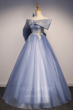 Quinceañera Dresses, Dresses Off The Shoulder, Quinceanera Dresses Blue, Fancy Clothes, Formal Occasion Dress, Most Beautiful Dresses, Dress Dusty, Fashion Inspiration Design, Dress Silhouette