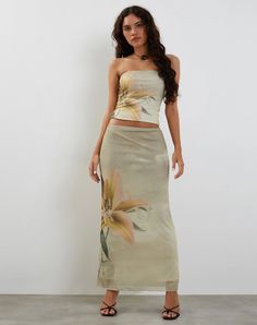 Yellow Lily Print Maxi Skirt | Acacia – motelrocks-com-us Maxi Skirt Outfits, Yellow Top Outfit, Yellow Skirt Outfits, Bandeau Skirt, Sets Outfit, Yellow Fits, Print Maxi Skirt, Skirt Model, Italy Outfits