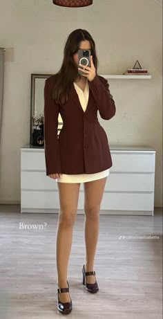 Suit With Skirt Aesthetic, Women Suits Skirt, Elegant Formal Mini Skirt Suit, Blazer Outfits Aesthetic Korean, Korean Skirt And Blazer Outfit, Mini Skirt Blazer Set, 2000s Office, Base Clothing, Formal Smart Casual