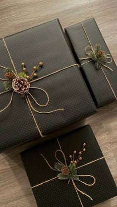 Minimal Christmas Wrapping, Pretty Gift Wrapping Ideas, Creative Wrapping, Elegant Gift Wrapping, Gift Wrapping Techniques, Creative Gift Wraps