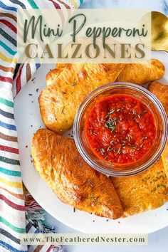 A plate of mini pepperoni calzones with writing on top and bottom Pepperoni Calzone, Calzones Recipe, Mini Calzones, Party Finger Food, Pepperoni And Cheese