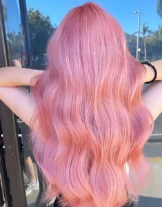 Light Pastel Pink Hair Ideas Shades Of Pink Hair, Ethereal Hair, Pretty Hair Styles, Trendy Updos, Pastel Pink Hair, Effortless Waves, Stunning Hairstyles