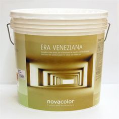 a white paint bucket with the words era veneziana in it's center