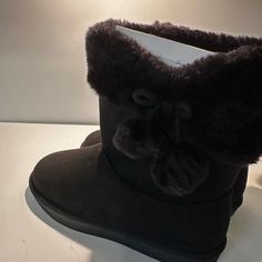 Excellent Condition- Brand New With Tags Size 2 With A Tassels And Pom Pom Black Casual Boots With Faux Fur Trim, Black Leather Boots With Faux Fur Trim, Cute Black Boots Fur, Fur Boots Black, Pink Combat Boots, Black Fur Boots, Cognac Boots, Girls Winter Boots, Fur Heels