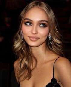 Makeup Looks Glam, Going Out Makeup, Formal Makeup, Beauty Looks, Lily Rose Depp, Lily Rose