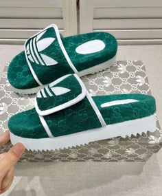 Trendy Slippers For Women 2023, Gucci Luxury Slide Sandals, Designer Green Gucci Sandals, Black Gucci Platform Slides, Luxury Green Slides For Women, Designer Sneakers Women, Luxury Gucci Slip-on Slides