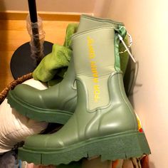 Off White - For Rainy Days . Rubber And Neoprene. Chunky Heels. Ask Questions. Off White Shoes, Winter Rain, Rainy Days, Chunky Heels, Rain Boots, Flash, Off White, Women Shoes, Boots