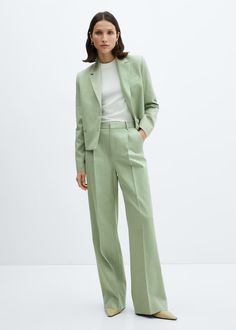 Wide leg suit pants Spring Pants Outfits, Outfit Graduacion, Bridesmaid Suits, Wedding Guest Suits, Pant Suits For Women, Guest Attire, Pantsuits For Women, Wedding Attire Guest, Cocktail Attire