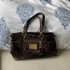 In Great Condition! Big Coach Bag, Old Coach Bags, Brown Coach Bag, Y2k Fits, Pretty Purses, Accessory Inspo, My Style Bags, Harry Potter Dr, Miu Miu Bag