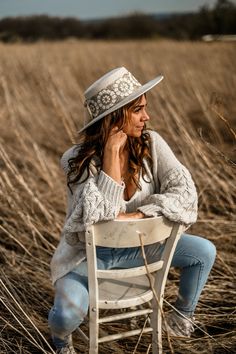 Introducing our beautifully handcrafted Boater Hat with a wide brim, a perfect addition to your fashionable accessories collection. This hat is expertly made with attention to detail, ensuring a high-quality finish. It features a flat brim that adds a touch of boho elegance, making it a versatile choice for any outfit.  Highlights:  - Measurements: Crown 10.5cm / Brim 8.5 cm  - Elastic band inside - Each hat includes a protective bag - Delivery from a small business in Germany - Made from vegan Beige Bohemian Brimmed Boater Hat, Bohemian Cream Panama Fedora Hat, White Bohemian Boater Hat With Flat Brim, Bohemian Beige Boater Hat With Curved Brim, Beige Bohemian Boater Hat With Curved Brim, Bohemian Cream Fedora With Flat Brim, Beige Bohemian Boater Hat With Flat Brim, Artisan Wide Brim Fedora, Handmade Beige Hat For Fall