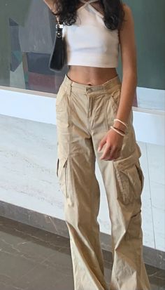 Fashion Board, 2023 Fashion, Style Board, Simple Outfits, Cargo Pants, Outfit Ideas, Casual Outfits, Ootd, Pants